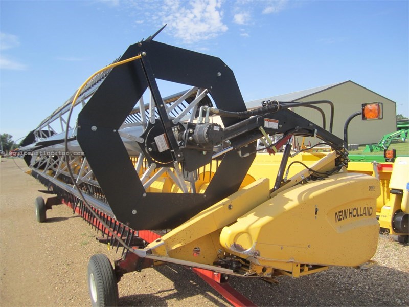 2002 New Holland 73C Image 2