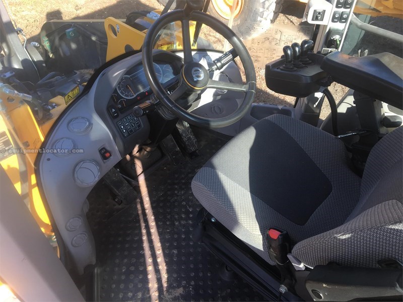 2015 Volvo L110H Image 4