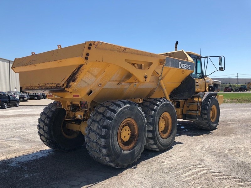 2011 John Deere 300D II Image 4