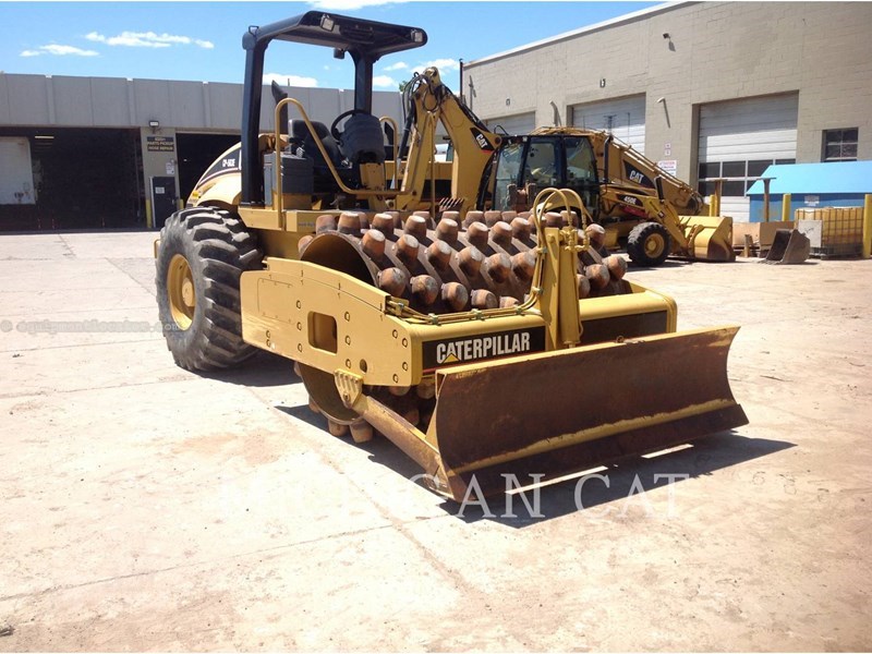2007 Caterpillar CP-563E Image 2