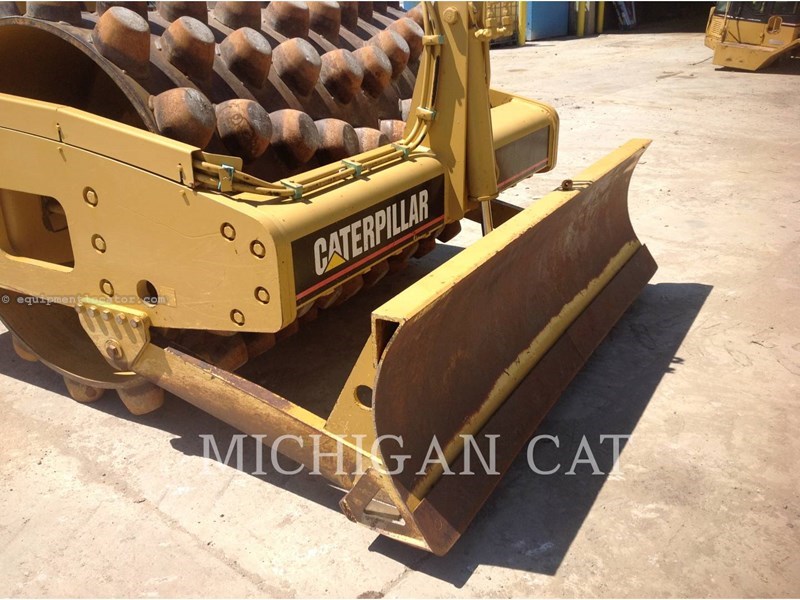 2007 Caterpillar CP-563E Image 18