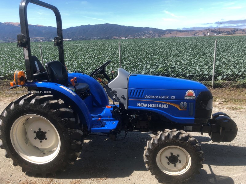 2022 New Holland Workmaster 25 Image 2
