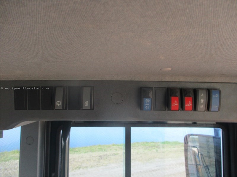 2014 Hyundai HL760 Image 10