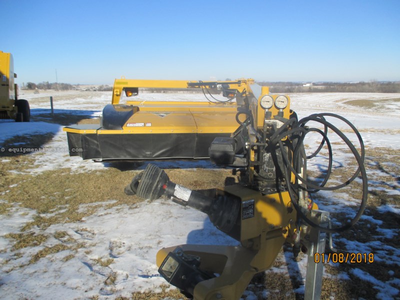 2017 Vermeer MC3300 Image 2