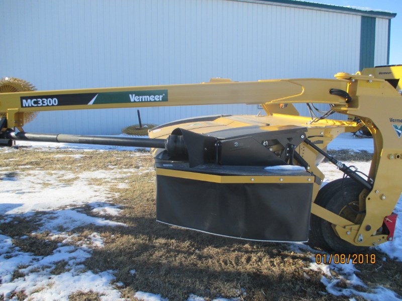 2017 Vermeer MC3300 Image 4