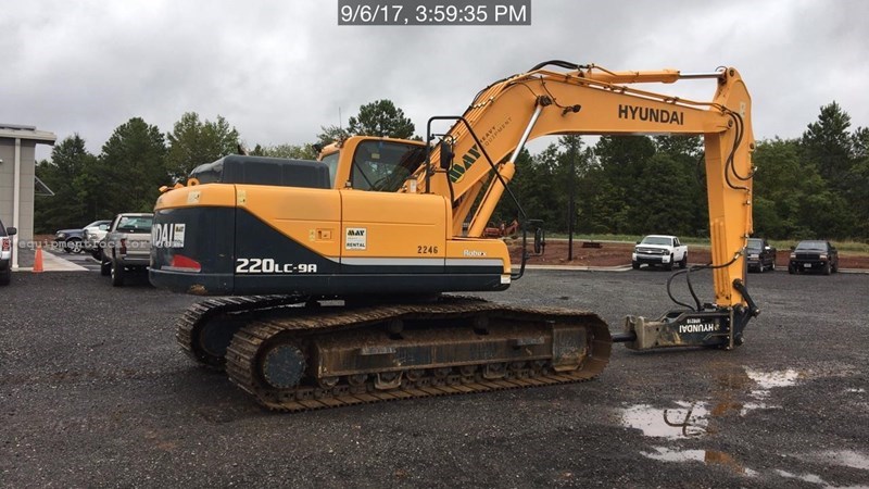 2015 Hyundai ROBEX 220 LC-9A Image 4