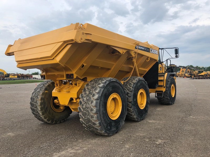 2012 John Deere 400D II Image 4