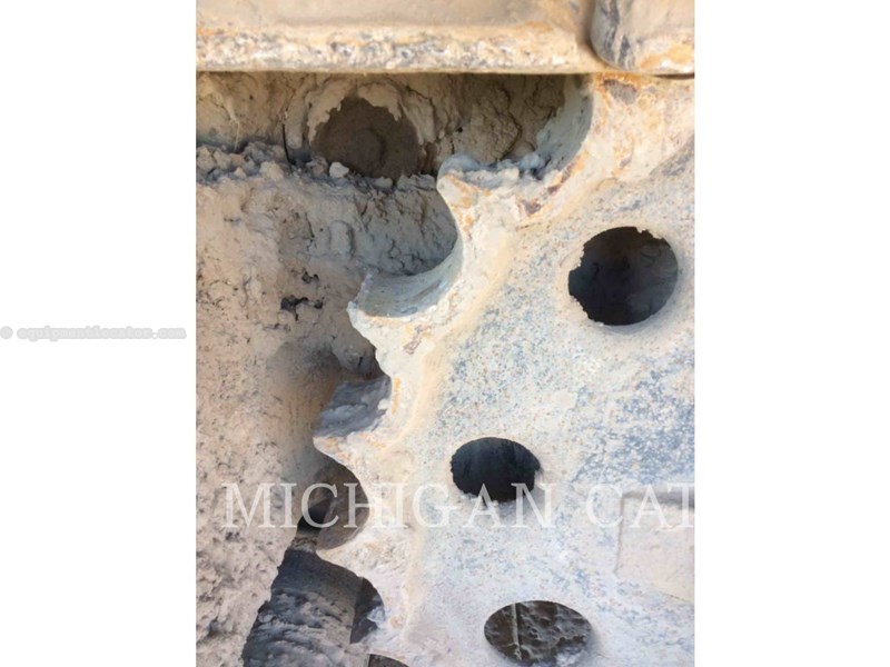 1987 Caterpillar 235B Image 10