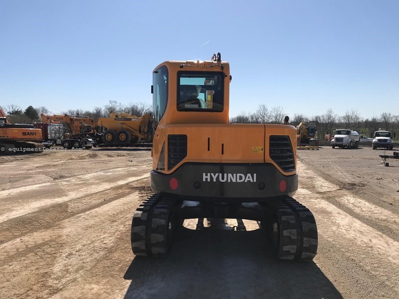 2017 Hyundai ROBEX 80CR-9A Image 4