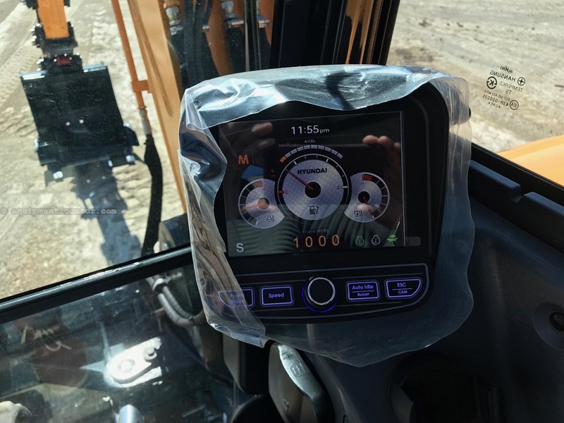 2017 Hyundai ROBEX 80CR-9A Image 14