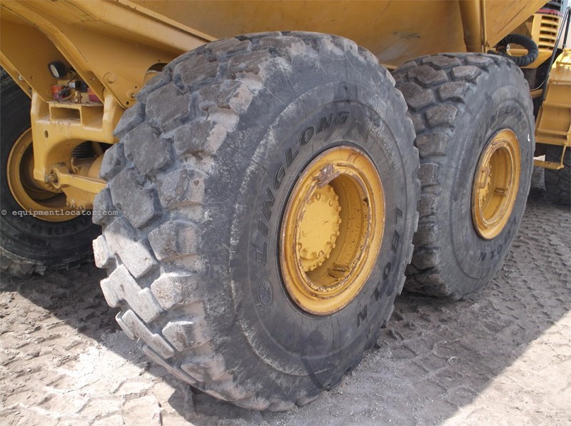 2006 Caterpillar 740 Image 10