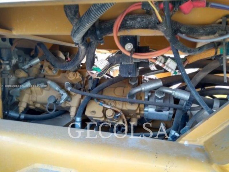 2014 Caterpillar CS-533E Image 10