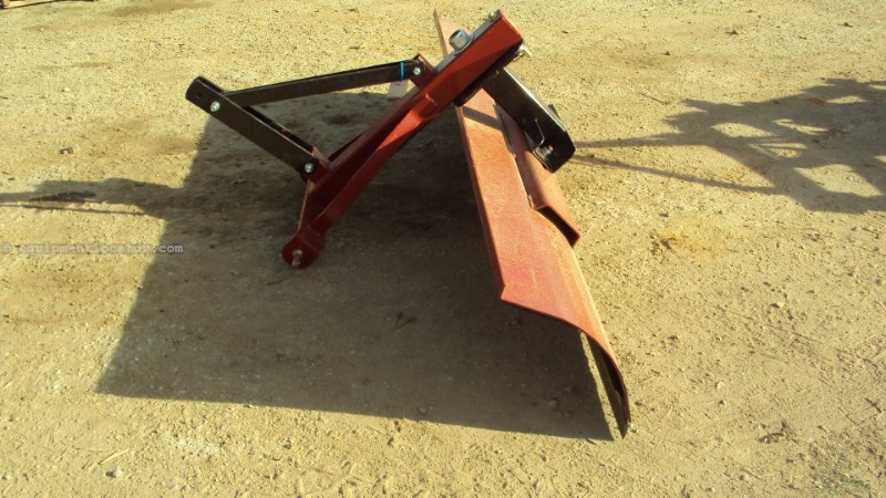 Atlas New 3pt 8' grader blade Image 2