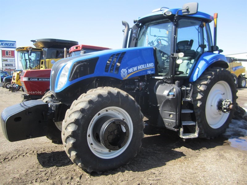 2013 New Holland T8.390 Image 1