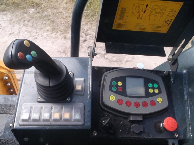 2018 Hyundai HR120C-9 Image 10