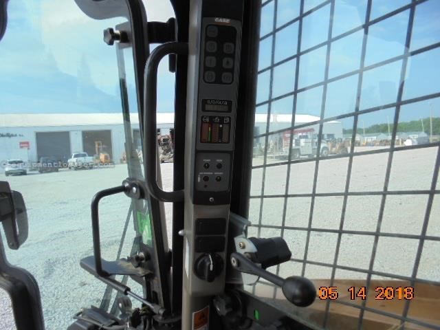 2016 Case SR270 Image 10