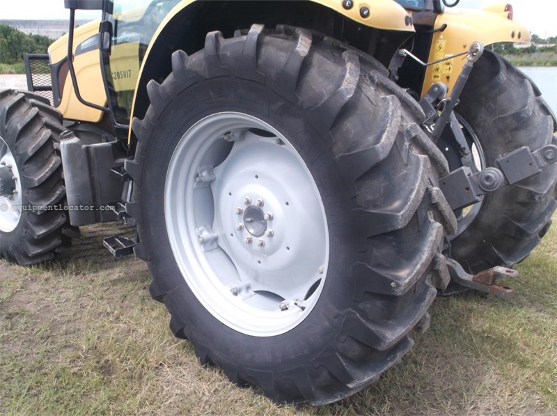 2012 Challenger MT465B Image 10