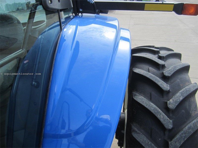 2003 New Holland TG285 Image 32