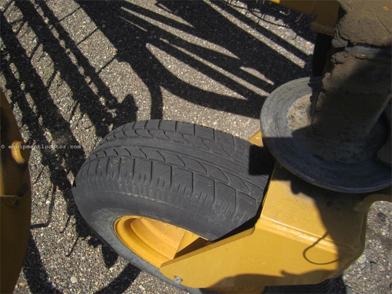 2007 Vermeer R2300 Image 10