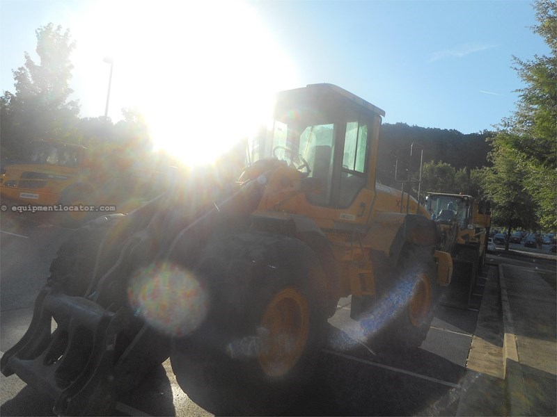 2012 Volvo L110G Image 4