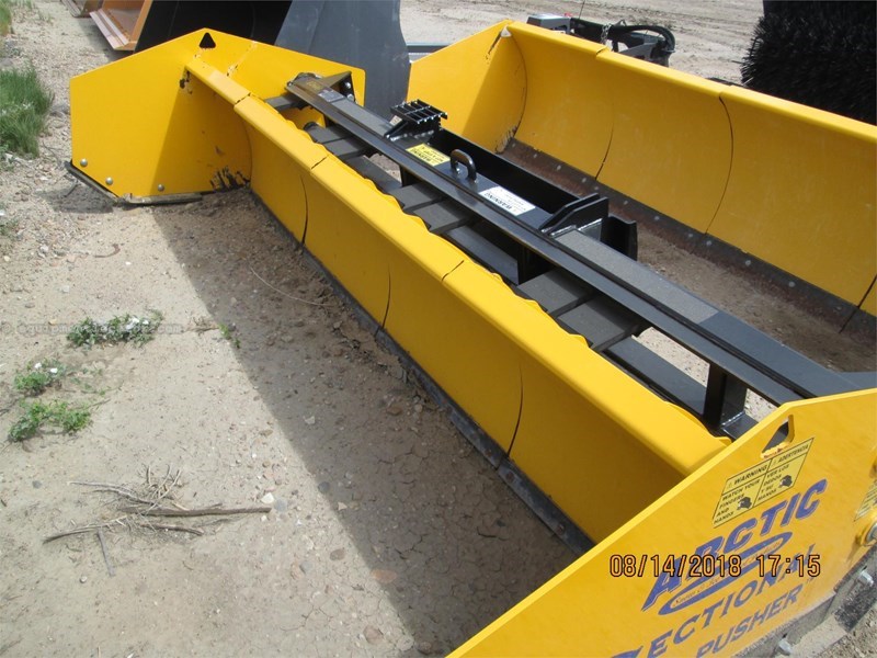 2015 Arctic LD105 Image 2