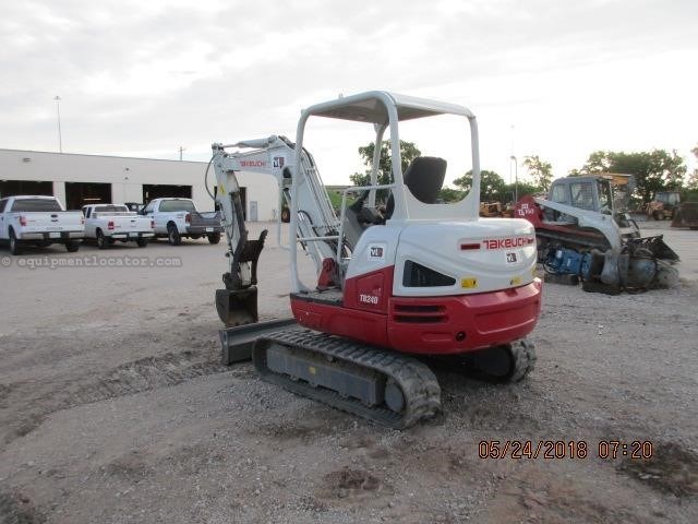 2016 Takeuchi TB240 Image 4