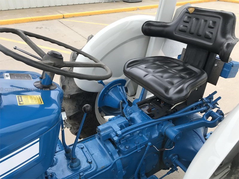 1970 Ford 2000 Image 9