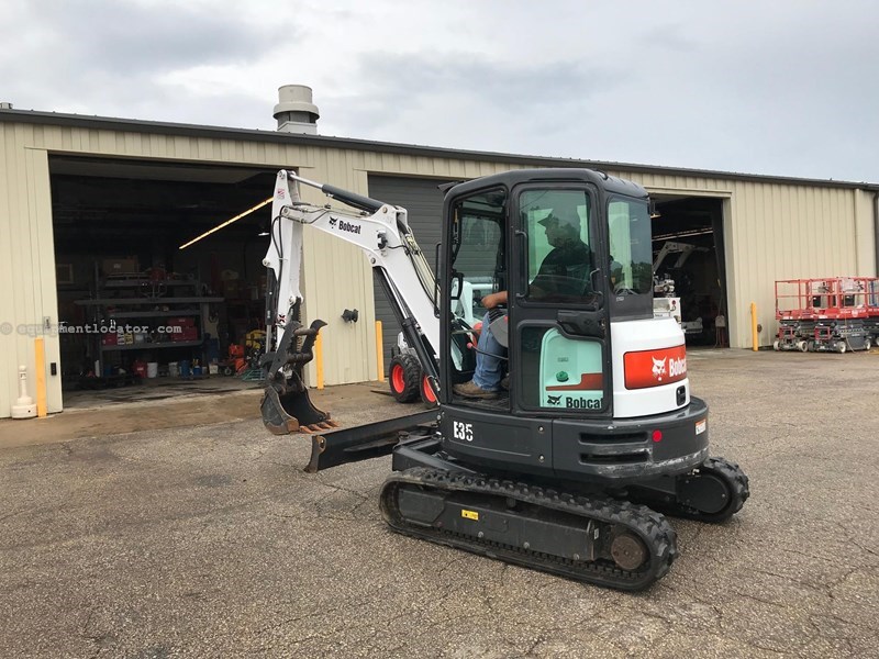 2016 Bobcat E35 Image 3