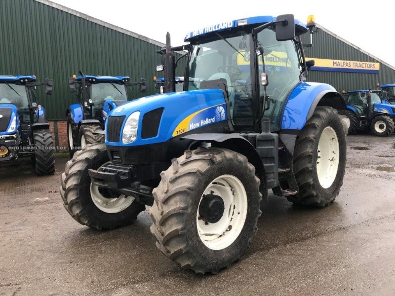 2009 New Holland T6070 4WD Image 1