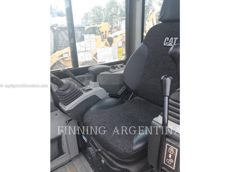 2017 Caterpillar 303.5E2CR Image 4