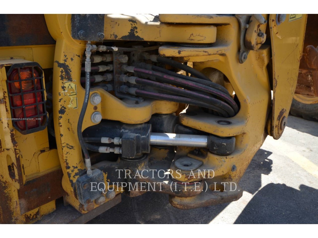 2015 Caterpillar 432F Image 10