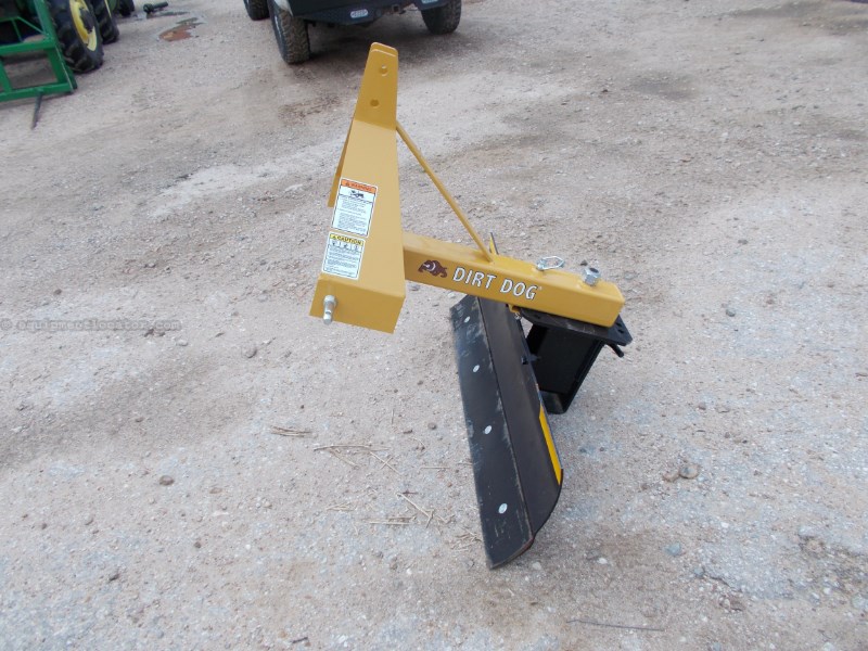 Dirt Dog New 3pt 4' foot angle grader blade 3504 Image 2