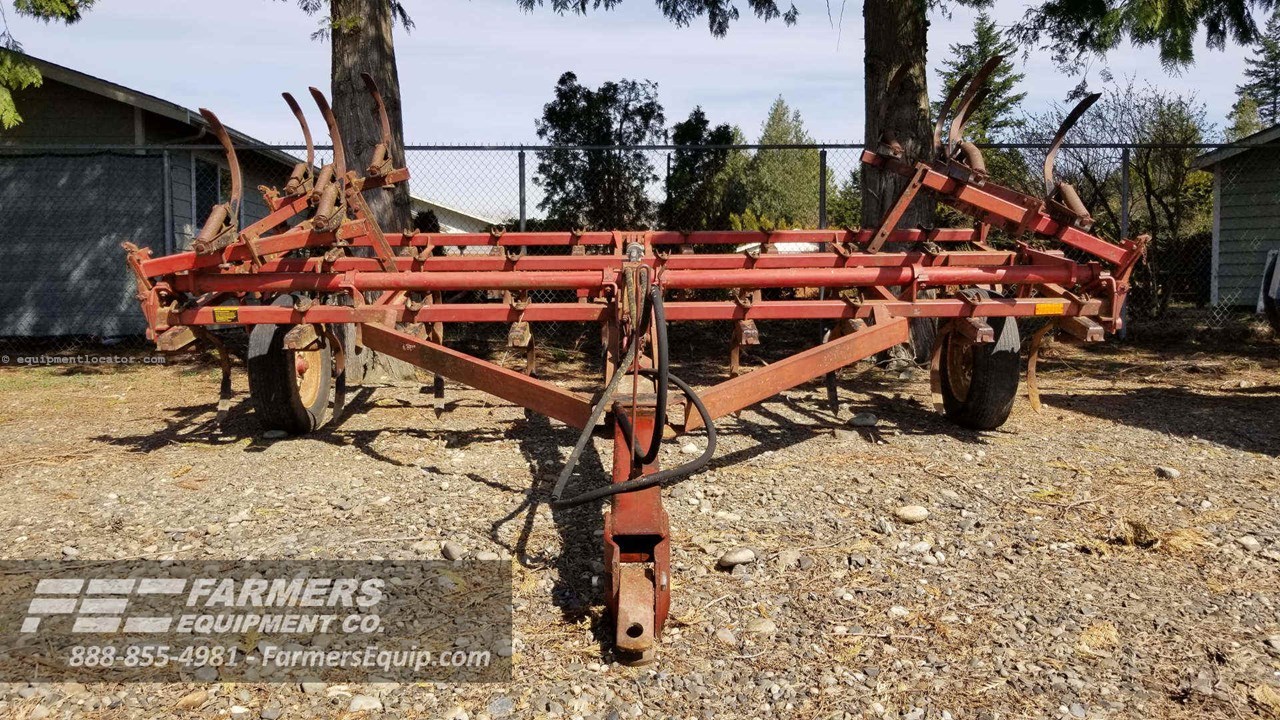 Case IH CHISEL PlowChisel For Sale in Lynden Washington