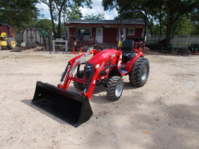 TYM New TYM T264 diesel 4x4 tractor w/ front loader Image 10