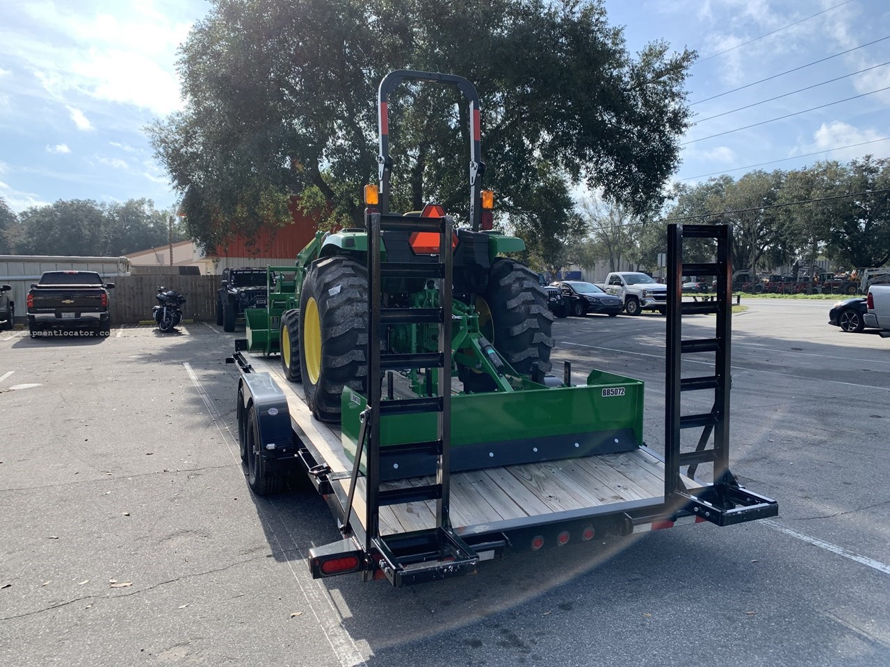 2025 John Deere 4066M Image 4