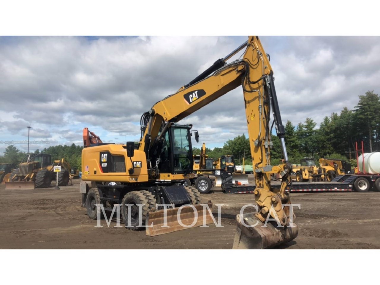 2016 Caterpillar M320F Image 2