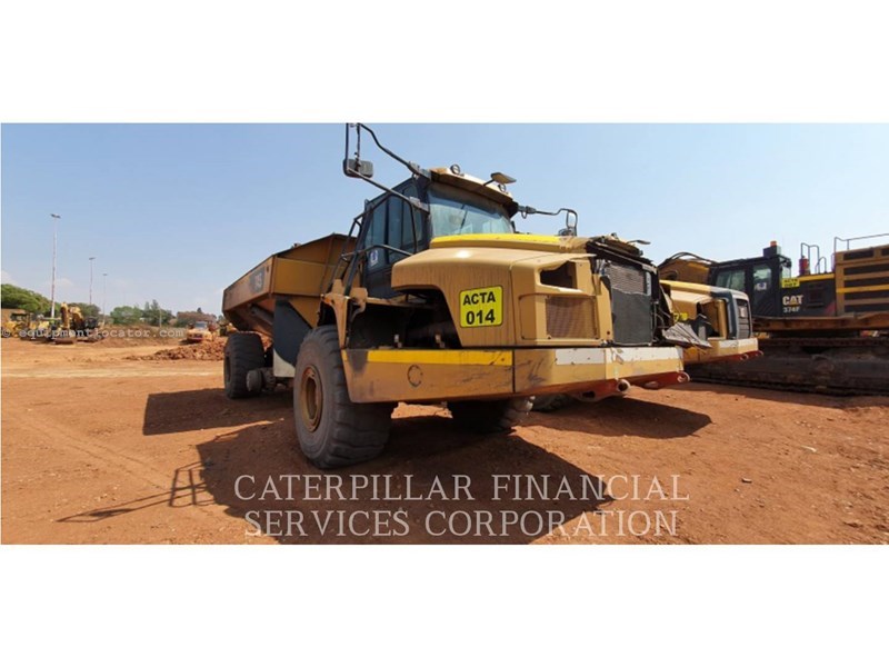 2018 Caterpillar 745-04LRC Image 1