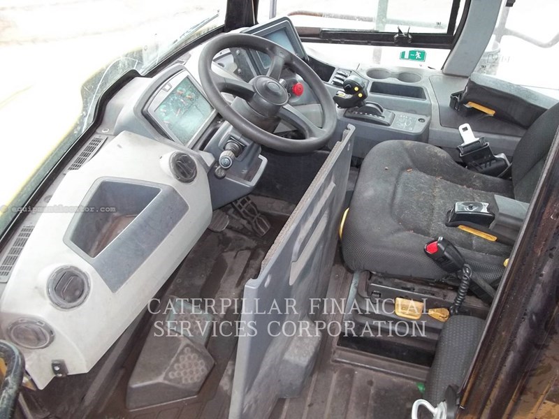 2017 Caterpillar 745-04LRC Image 17