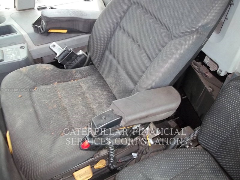 2017 Caterpillar 745-04LRC Image 18