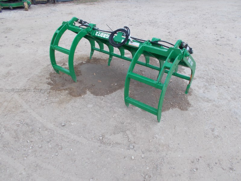 Dirt Dog Dirt Dog double arm grapple for john deere tractor Image 1