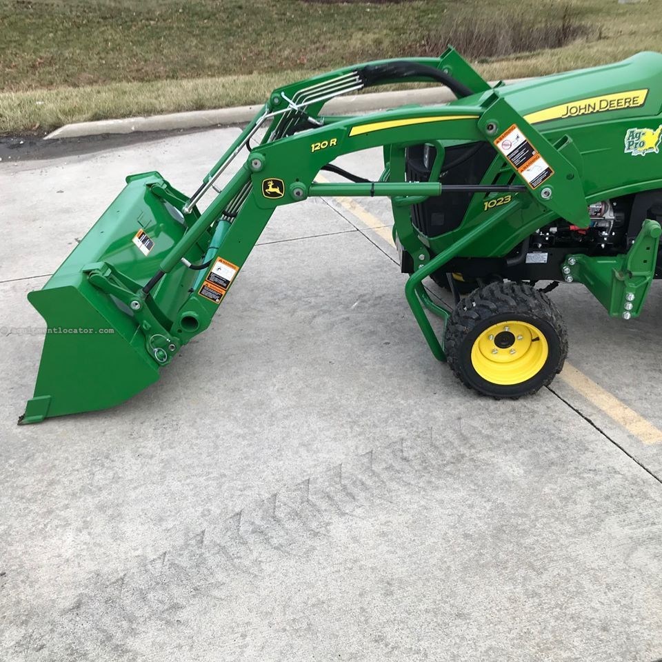 2022 John Deere 1023E Compact Utility Tractor For Sale in New Albany Ohio