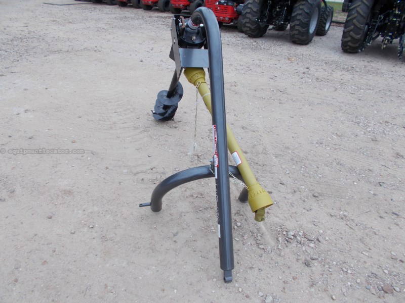 Tar River New 3pt post hole diggers Image 4