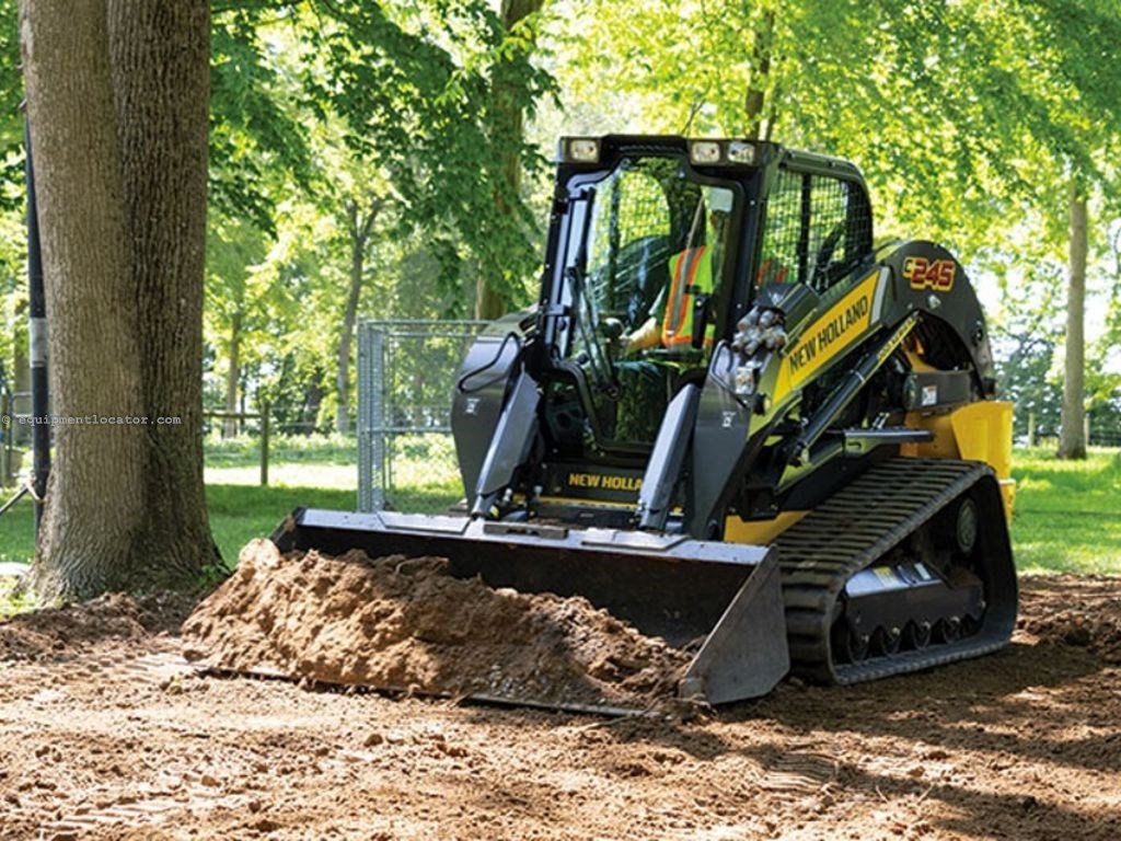 2020 New Holland Compact Track Loaders C245 Image 1