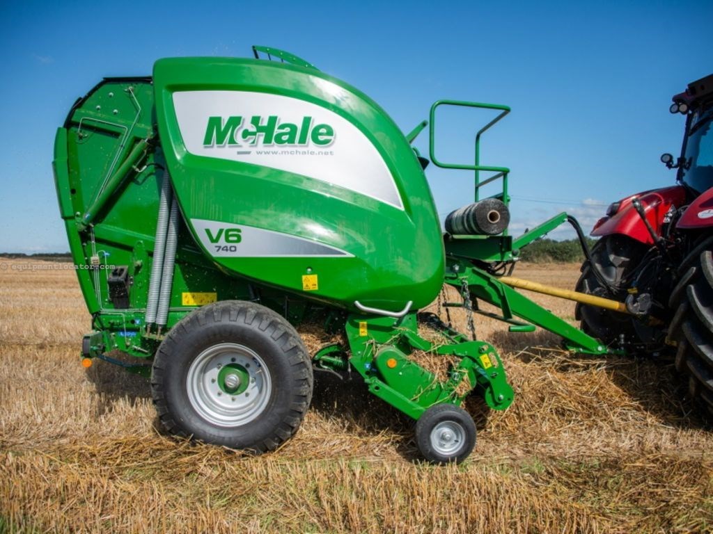 2020 McHale Variable Chamber Round Balers V6740 Image 1