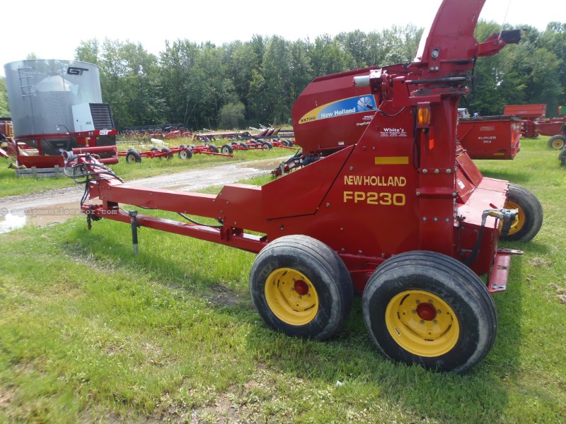 New Holland FP230 Image 10