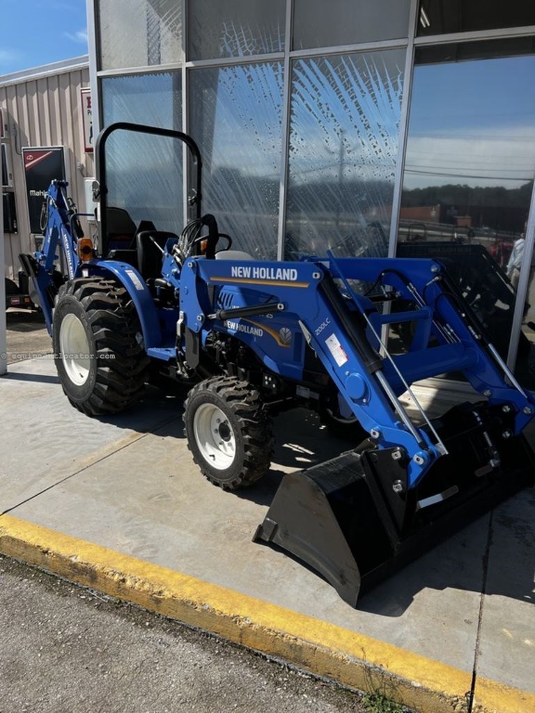2023 New Holland Workmaster™ Compact 25/35/40 Series 25 Image 1