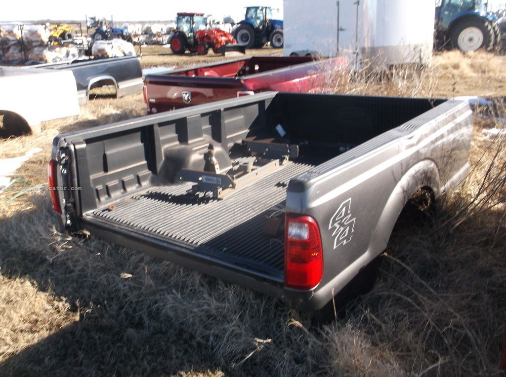 Ford Single Wheel Truck Bed Image 1
