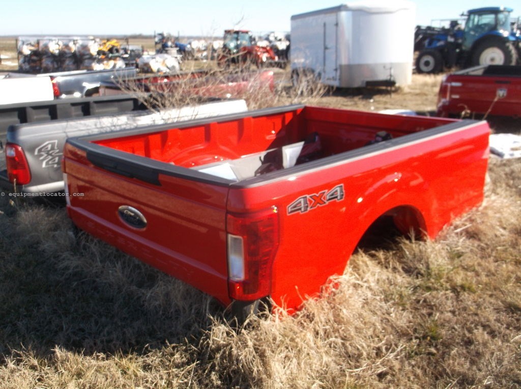 Ford Single Wheel Truck Bed Image 1