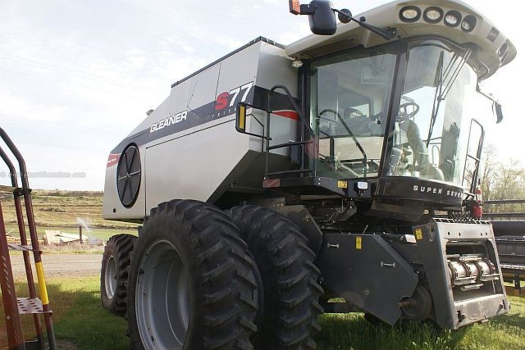 2011 Agco Gleaner S77 Image 3