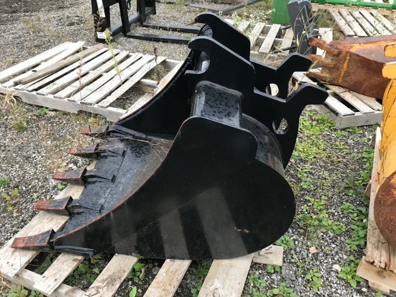 John Deere Bucket Image 2